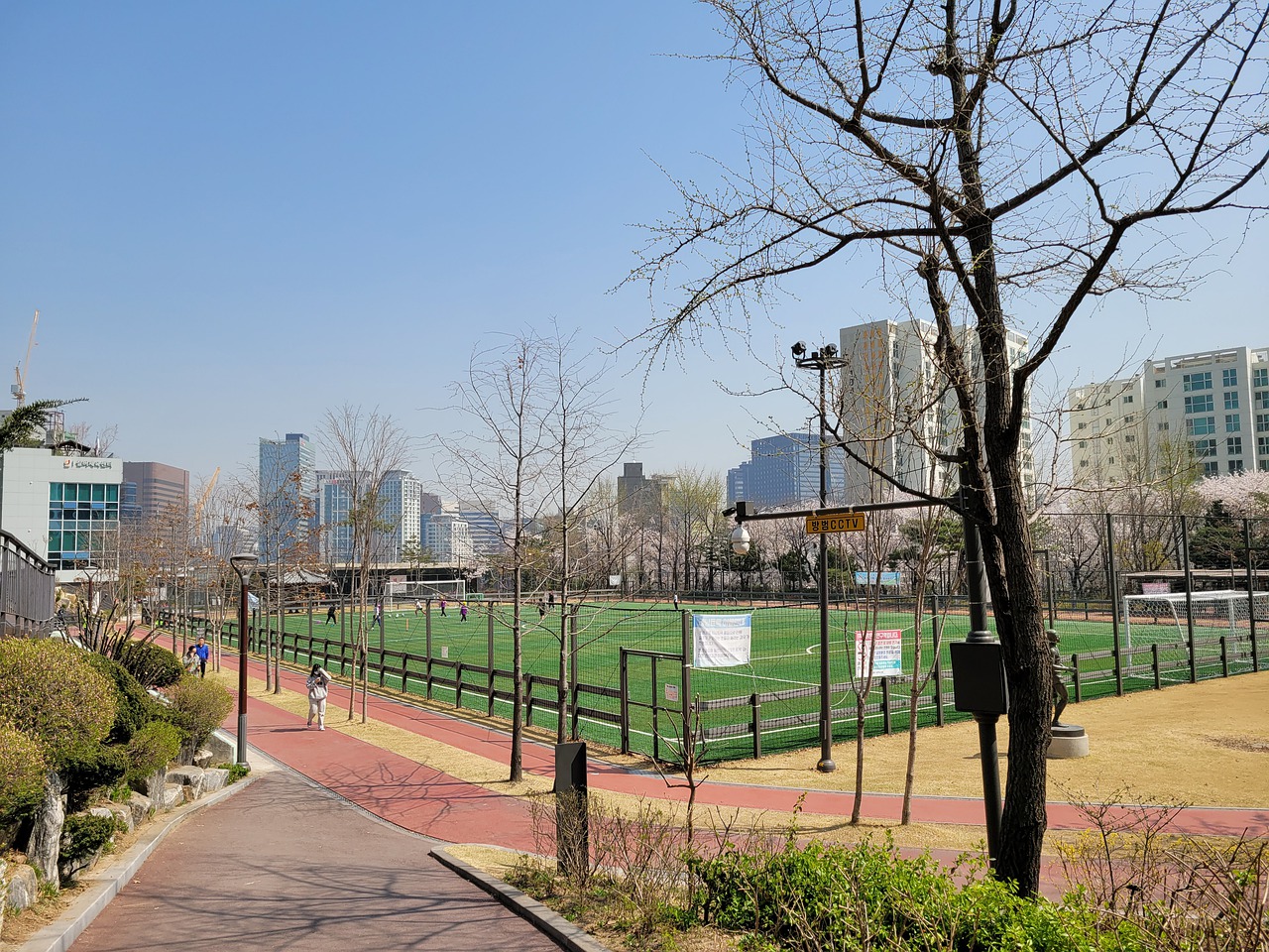 1射0正！利物浦亿元先生首发68分钟几乎隐形 数据惨淡态度更差